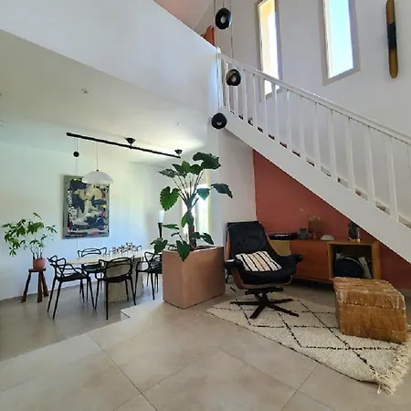 Magnifique Piscine Clim Vue Dominante 6 Couchages Vila