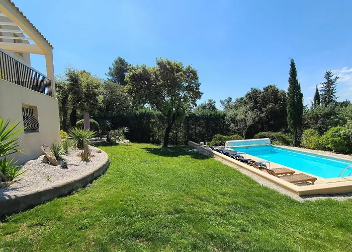 Vila Magnifique Piscine Clim Vue Dominante 6 Couchages *